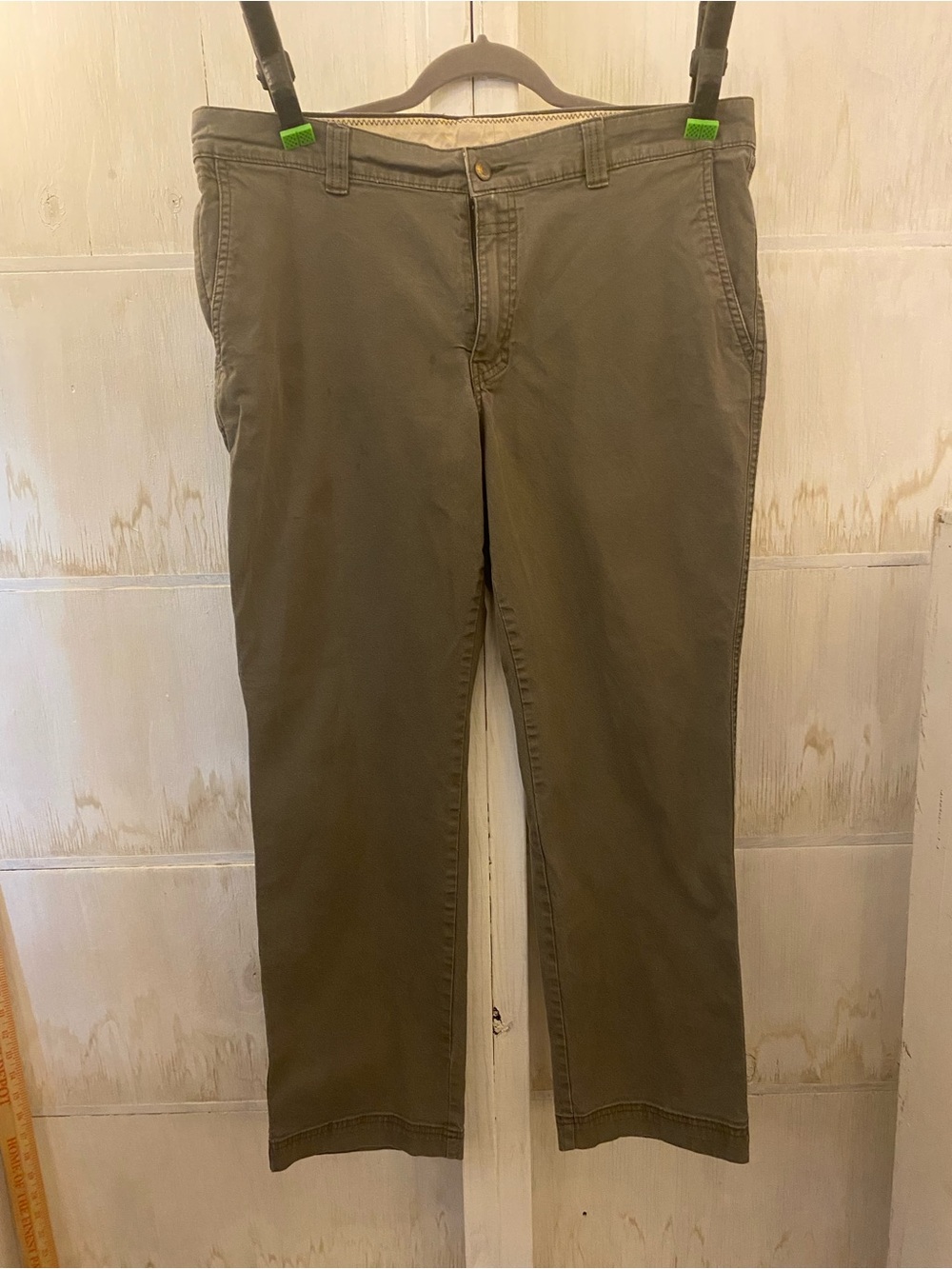 Columbia Men's Olive Green Chino Pants 36 x 30